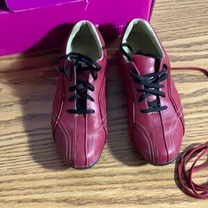 Women’s Footjoy golf shoes